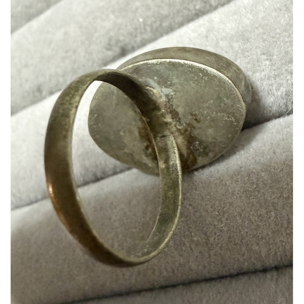 Antique Tibetan Tribal Metal Jewelry Ring with Multi Stone Inlay 7.5 7 1/2 - Picture 4 of 7